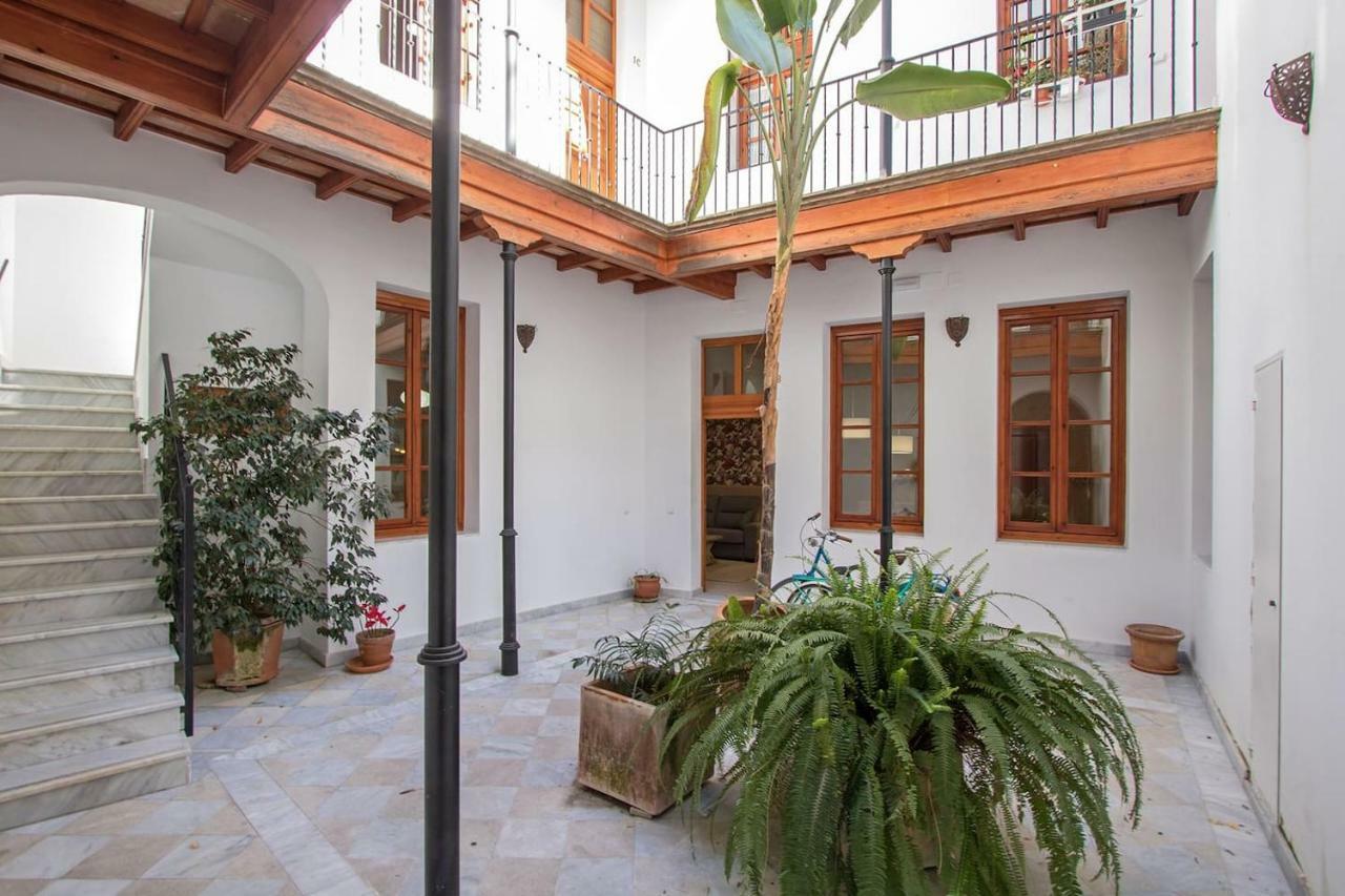 Abades Cathedral Oasis — Photos 1
